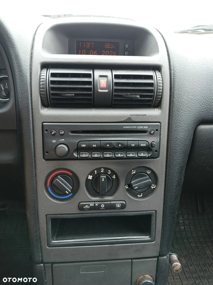 Opel Astra - 10