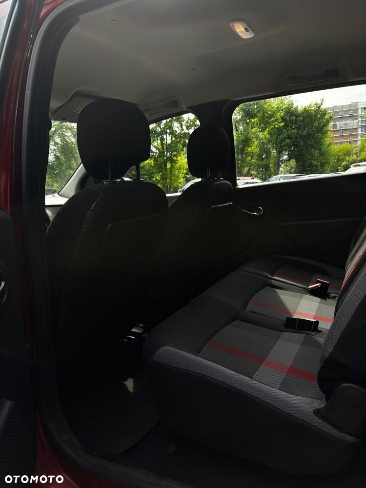 Dacia Lodgy 1.3 TCe Techroad S&S - 11