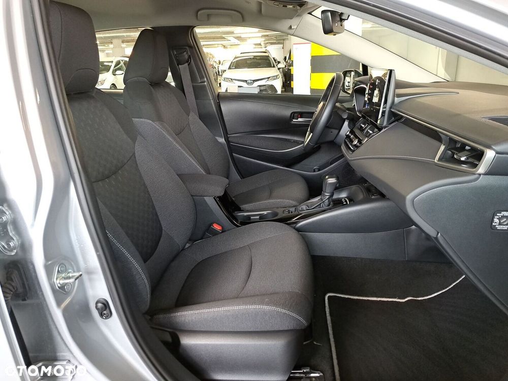 Toyota Corolla 1.8 Hybrid Comfort - 16