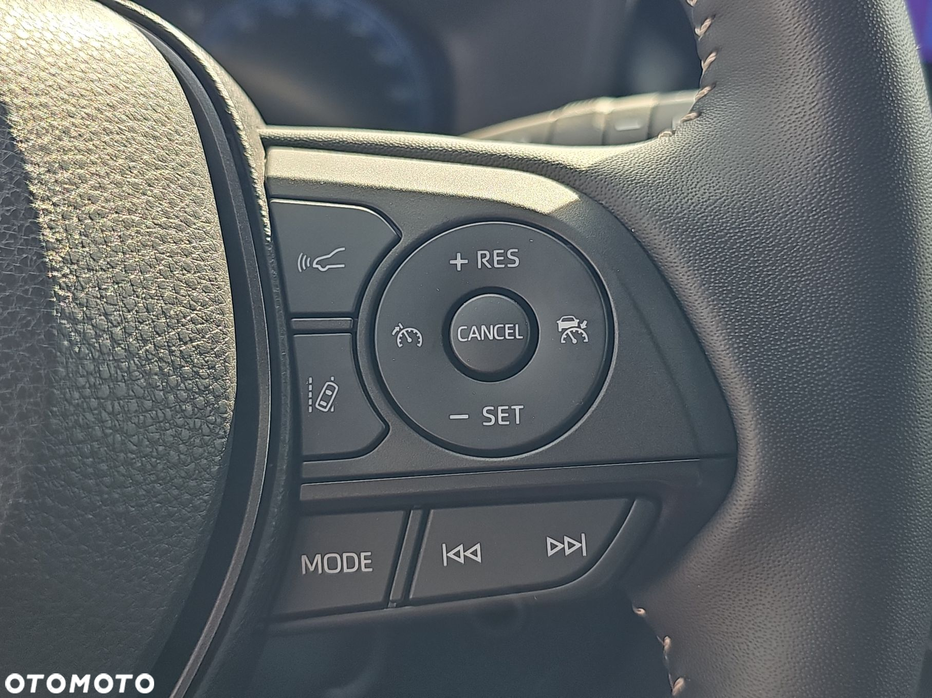 Toyota RAV4 - 23