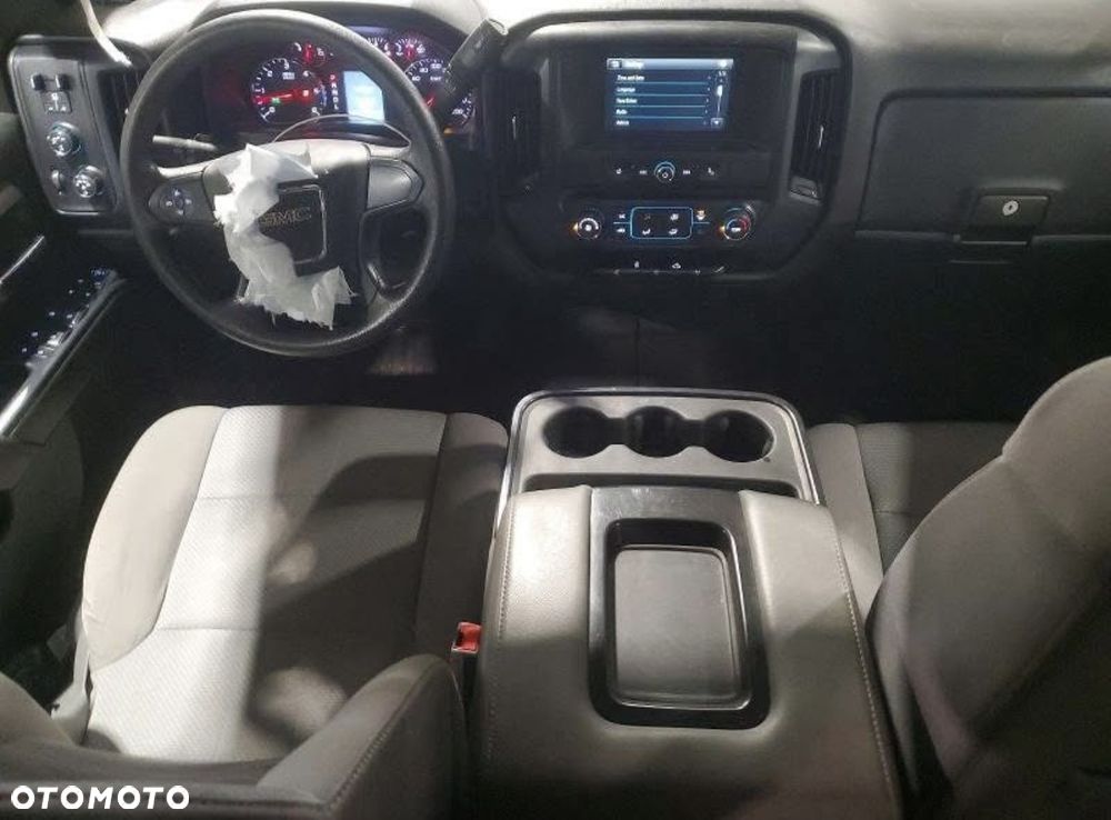 GMC Sierra - 8
