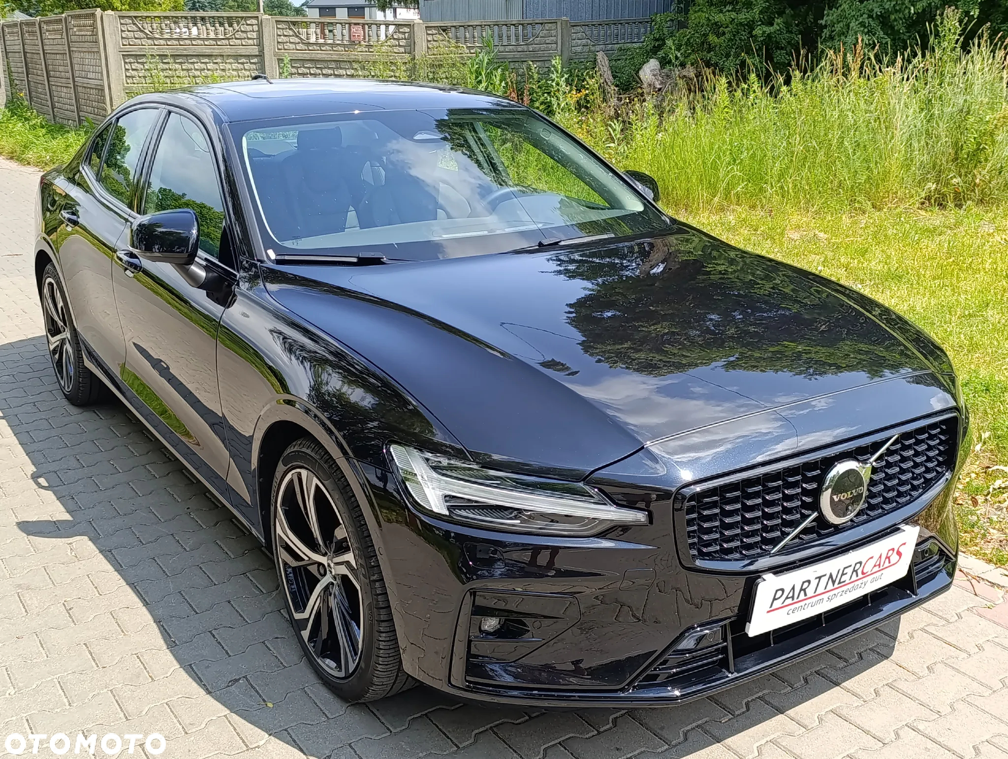 Volvo S60 B5 B AWD Plus Dark - 2