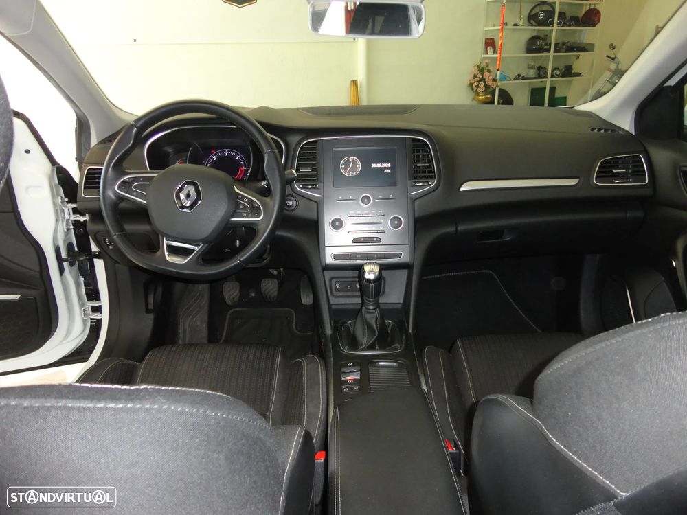 Renault Mégane Sport Tourer ENERGY dCi 130 INTENS - 16