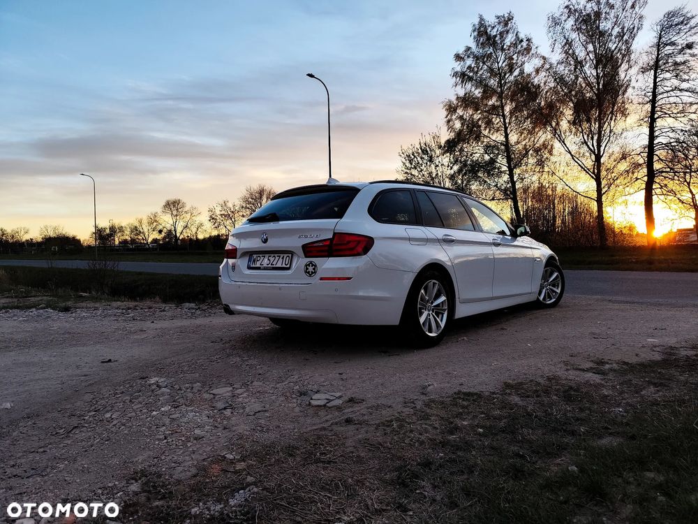 BMW Seria 5 520d - 27