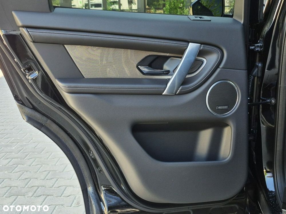 Land Rover Discovery Sport D200 Metropolitan - 24