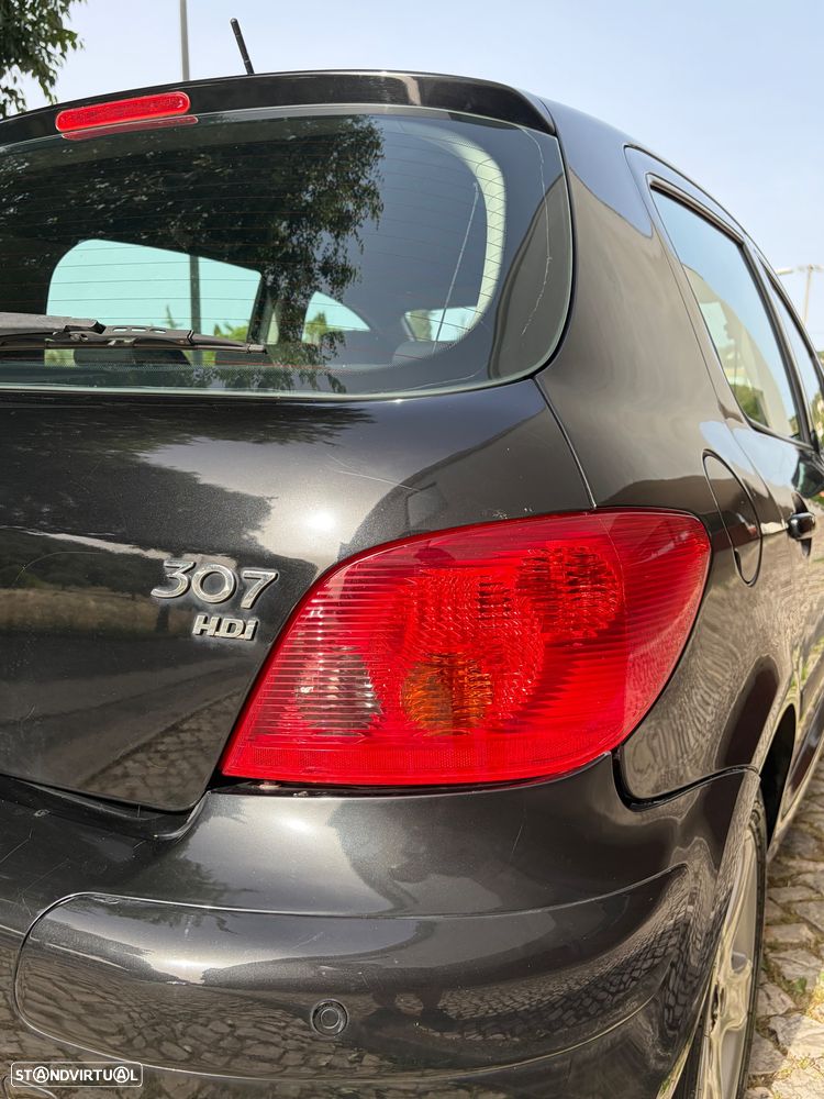 Peugeot 307 1.6 HDi Navtech - 35