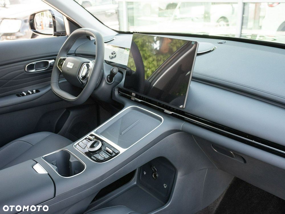 Geely Starray EM-i 1.5 PHEV Pro - 29
