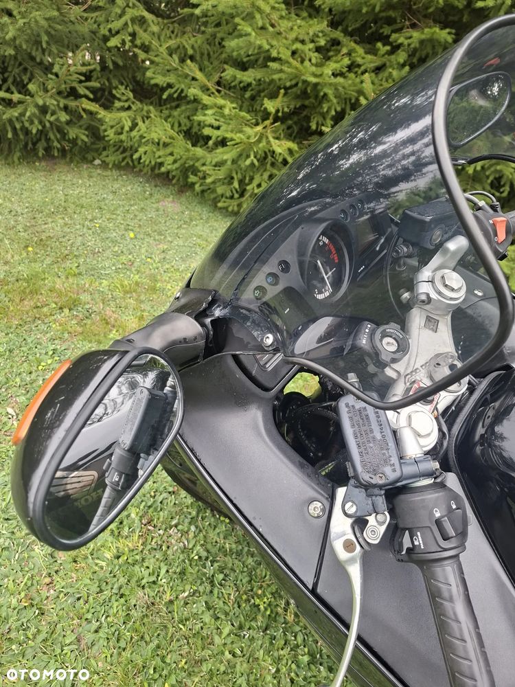 Honda CBR - 9