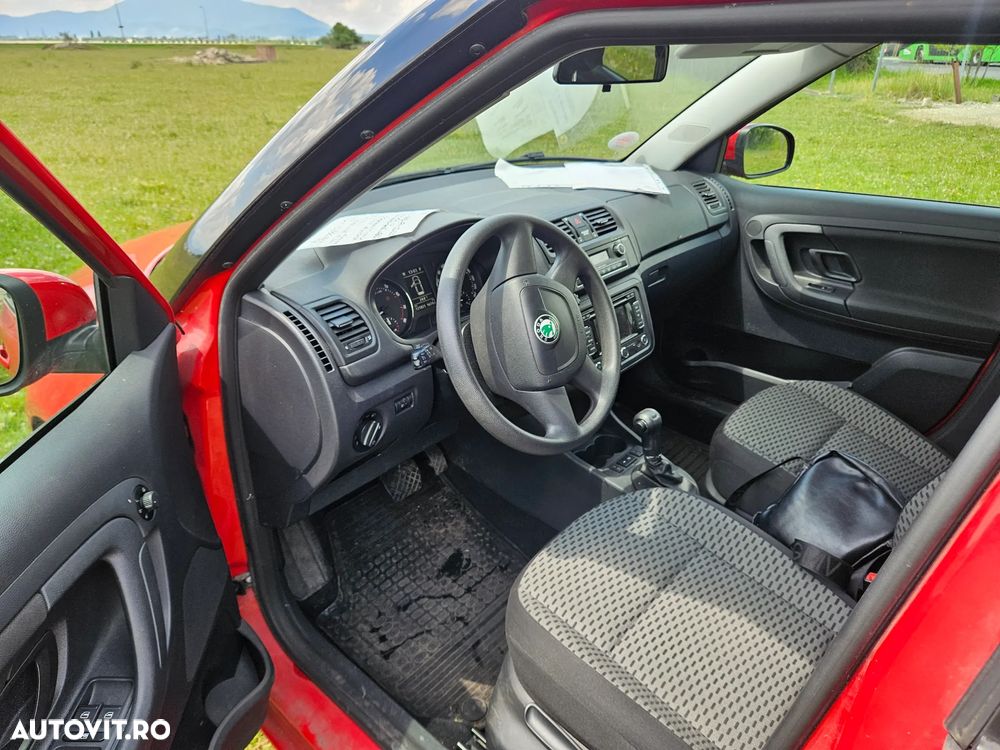 Skoda Fabia 1.2 TSI Ambiente DSG - 11