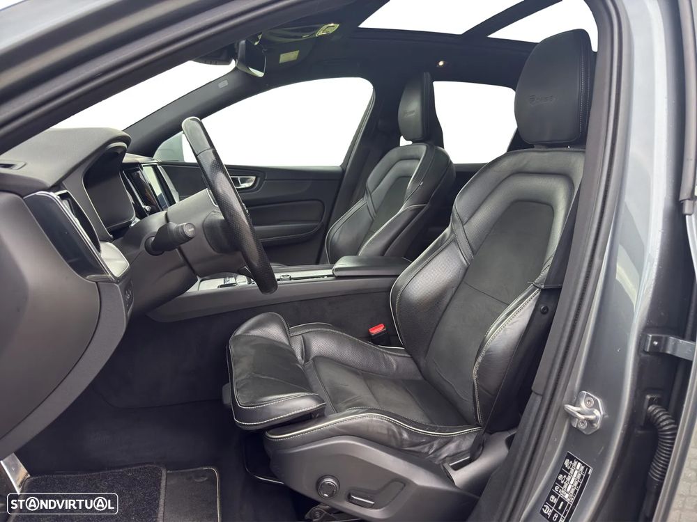 Volvo XC 60 2.0 T8 PHEV R-Design AWD - 13