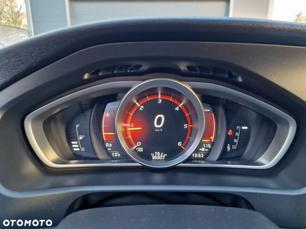 Volvo V40 Cross Country D2 Geartronic Momentum - 30