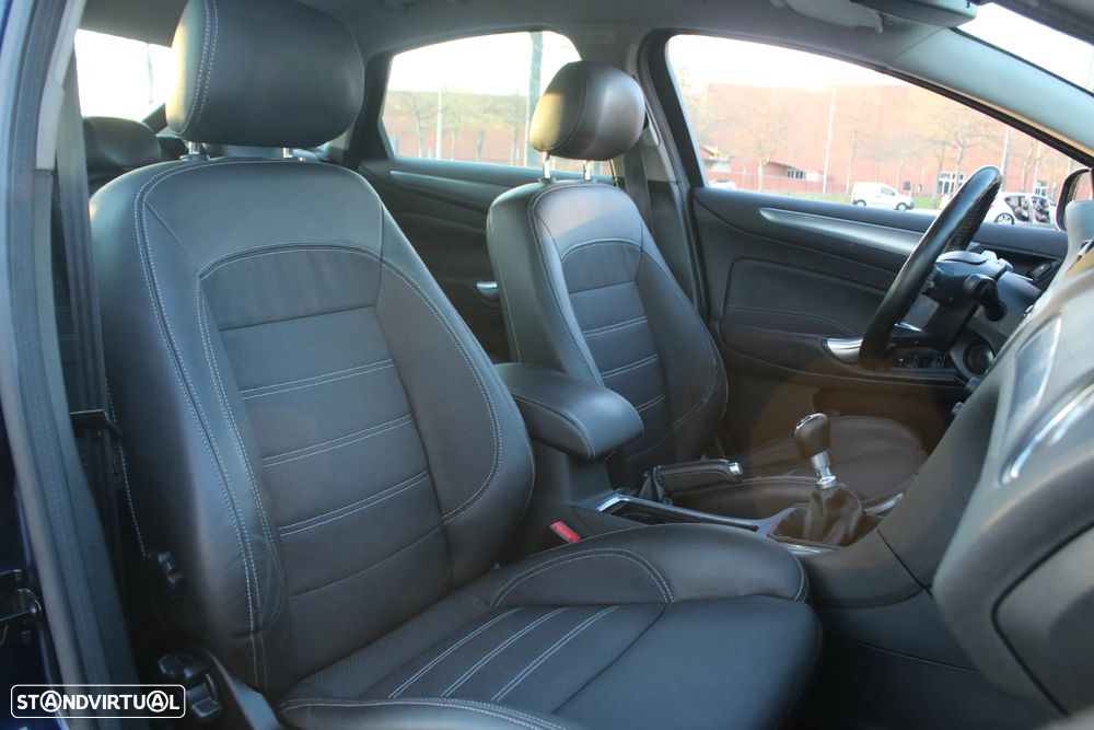 Ford Mondeo 2.0 TDCI Titanium - 35