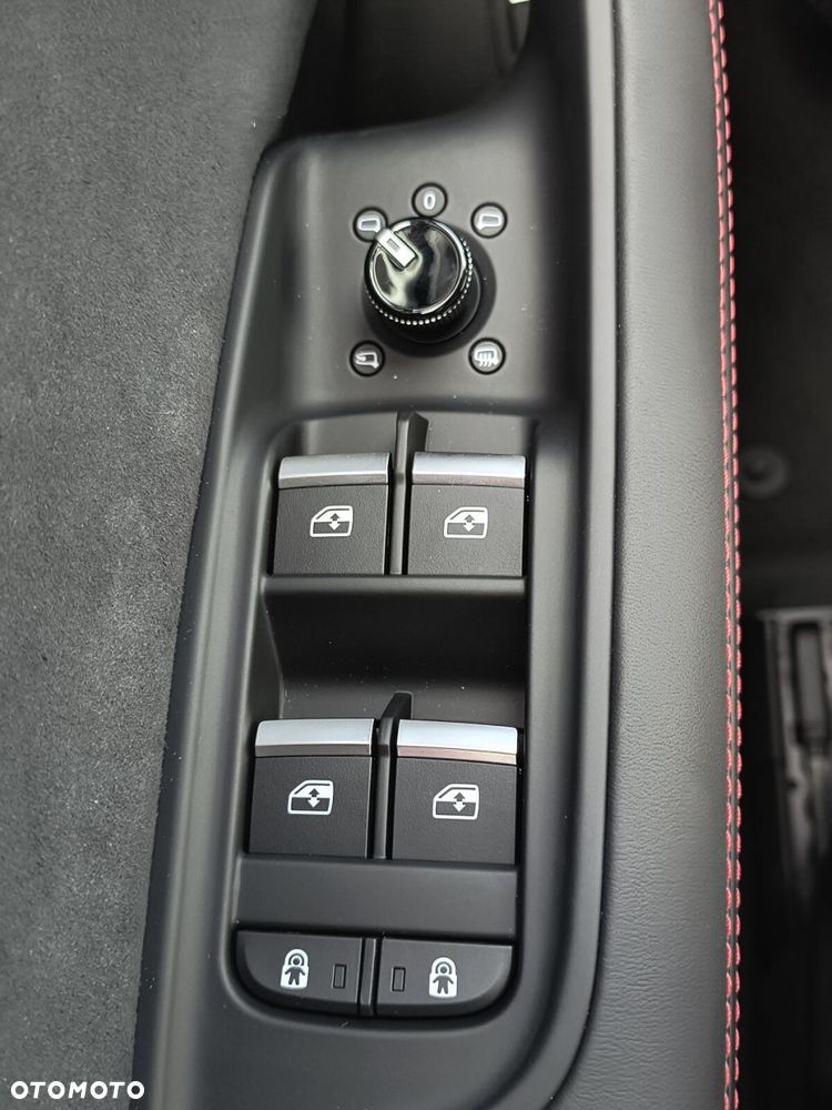 Audi RS Q8 TFSI Quattro Tiptronic - 22