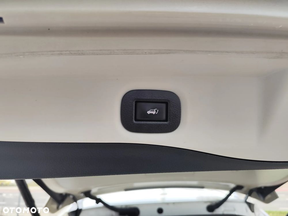 Nissan X-Trail 1.3 DIG-T N-Connecta 2WD DCT - 17