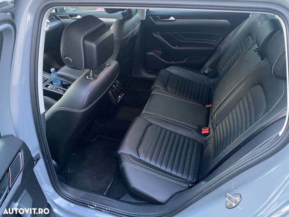 Volkswagen Passat - 8