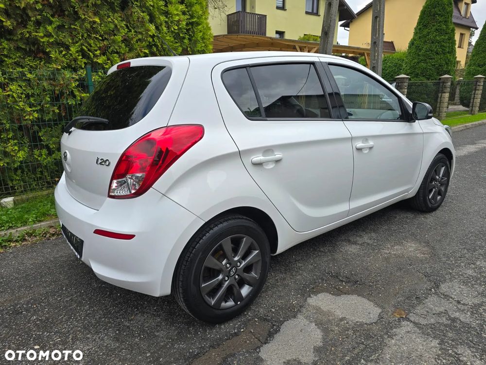 Hyundai i20 1.2 Fifa World Cup Edition - 8