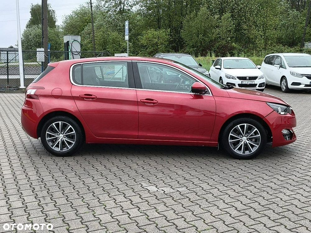 Peugeot 308 - 8