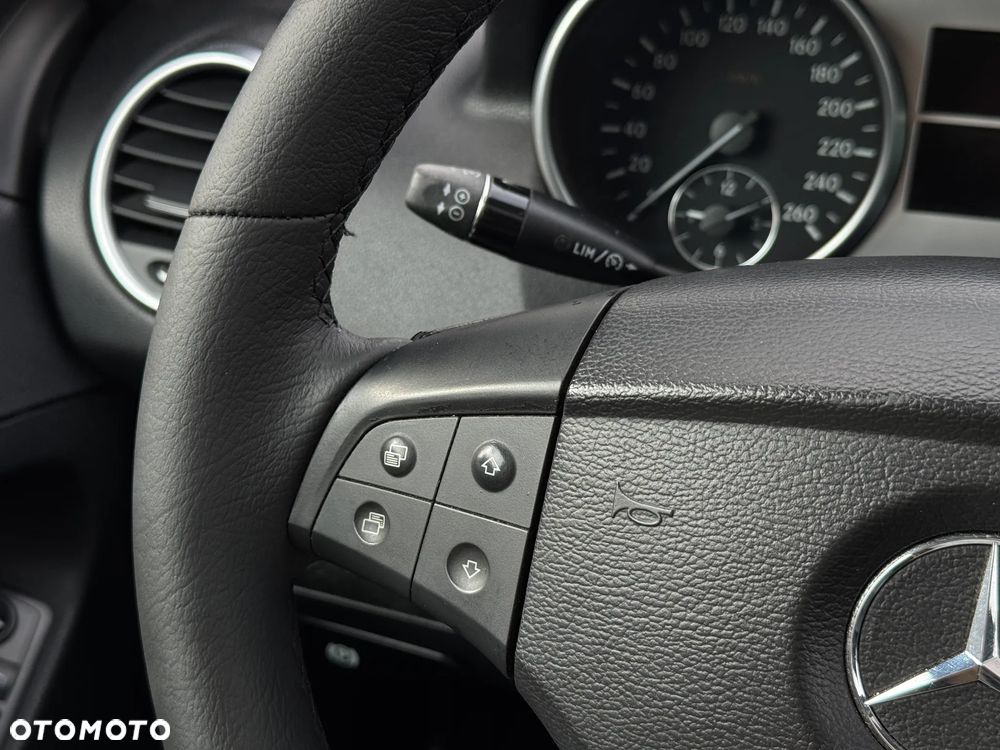 Mercedes-Benz ML 320 CDI 4-Matic - 26