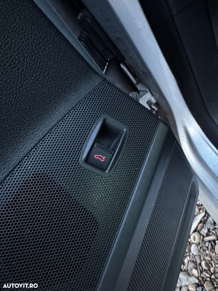 Volkswagen Passat Variant 2.0 TDI 4Motion DSG BlueMotion Tech Comfortline - 9