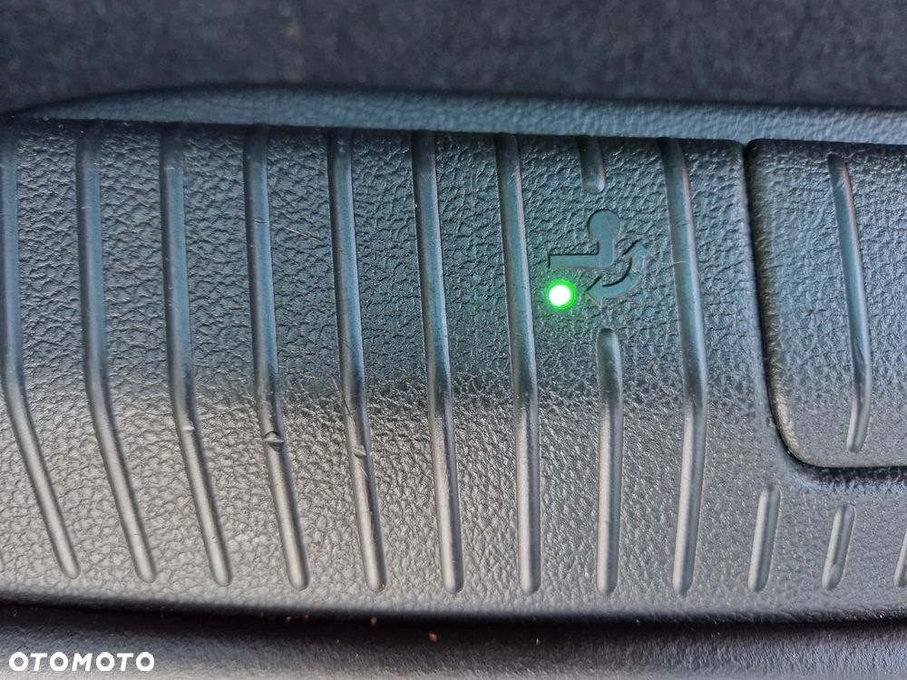 Volkswagen Golf Sportsvan - 21