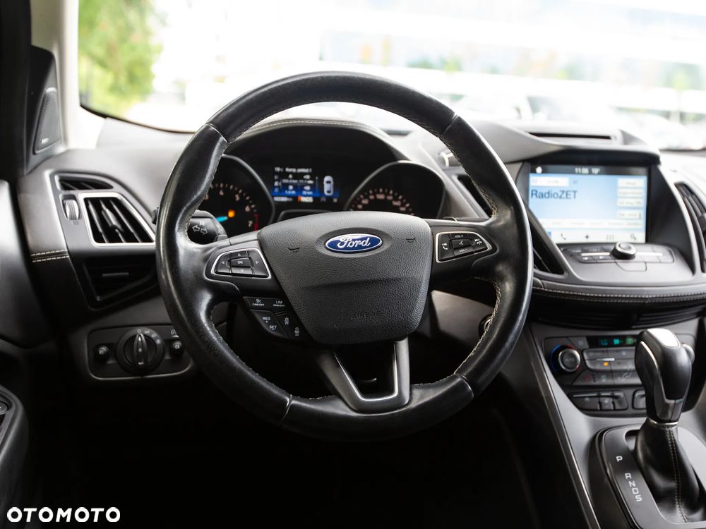 Ford Kuga - 25