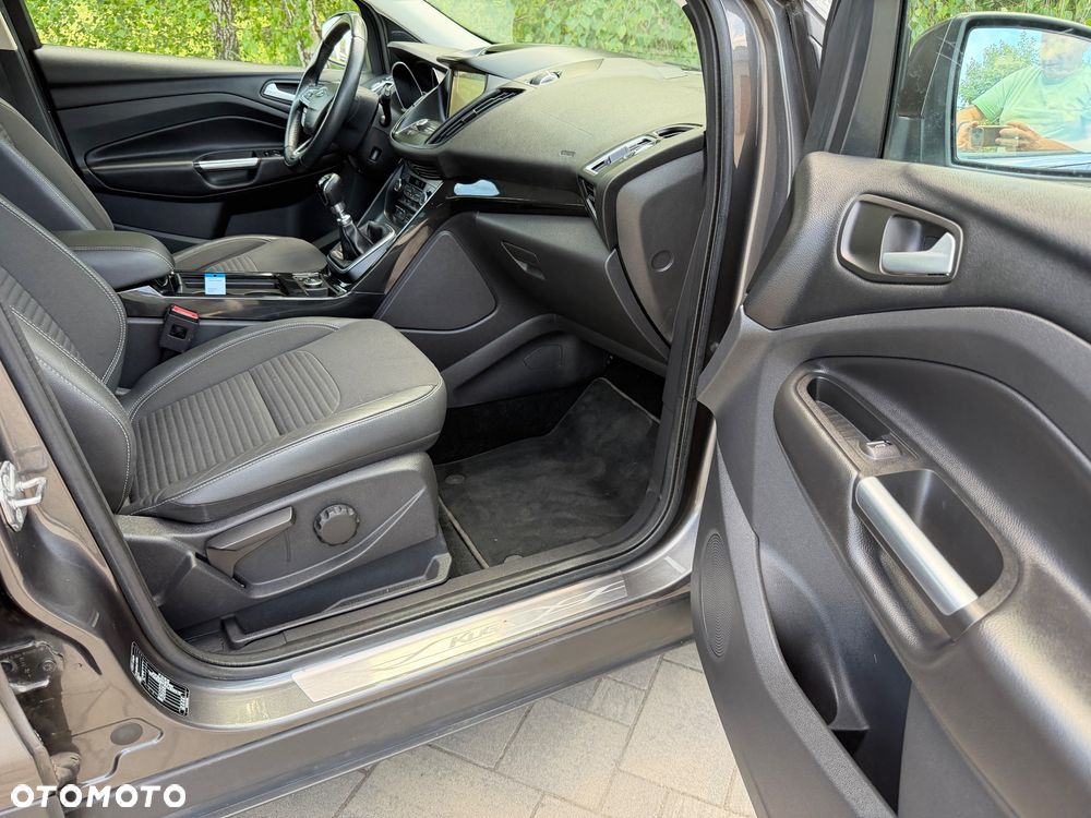 Ford Kuga 1.5 EcoBoost FWD Titanium ASS MMT6 - 13