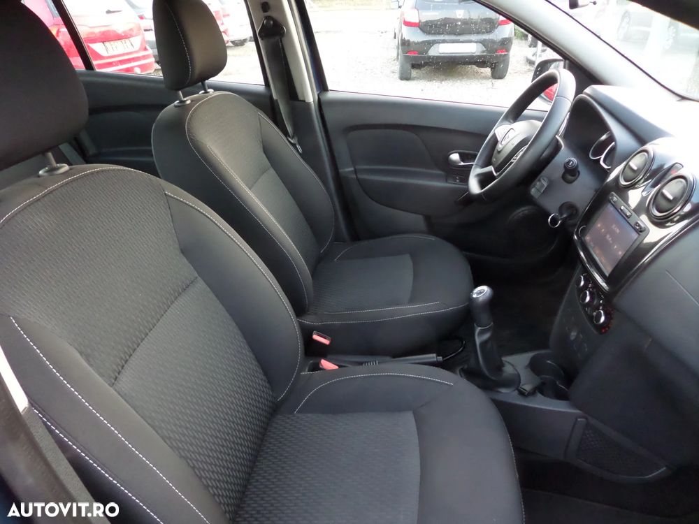 Dacia Logan 0.9 TCe Laureate - 18