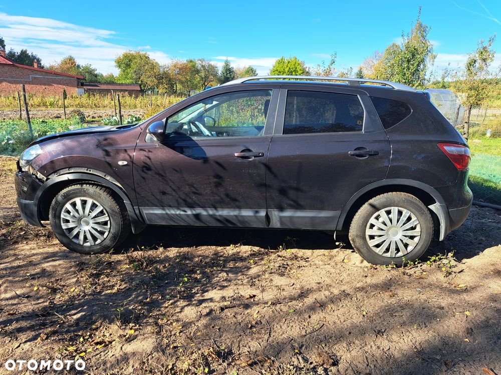 Nissan Qashqai 2010 photo 2