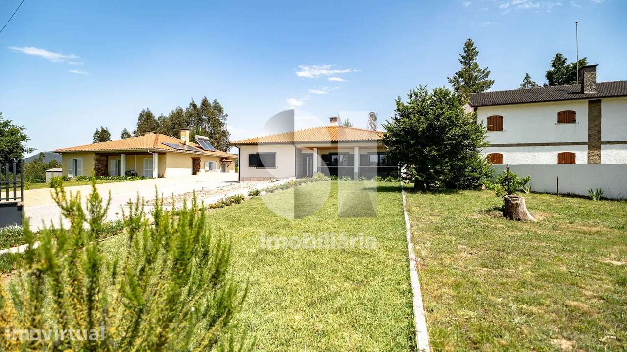 Vivenda térrea T3 isolada com jardim e terreno - Grande imagem: 5/49