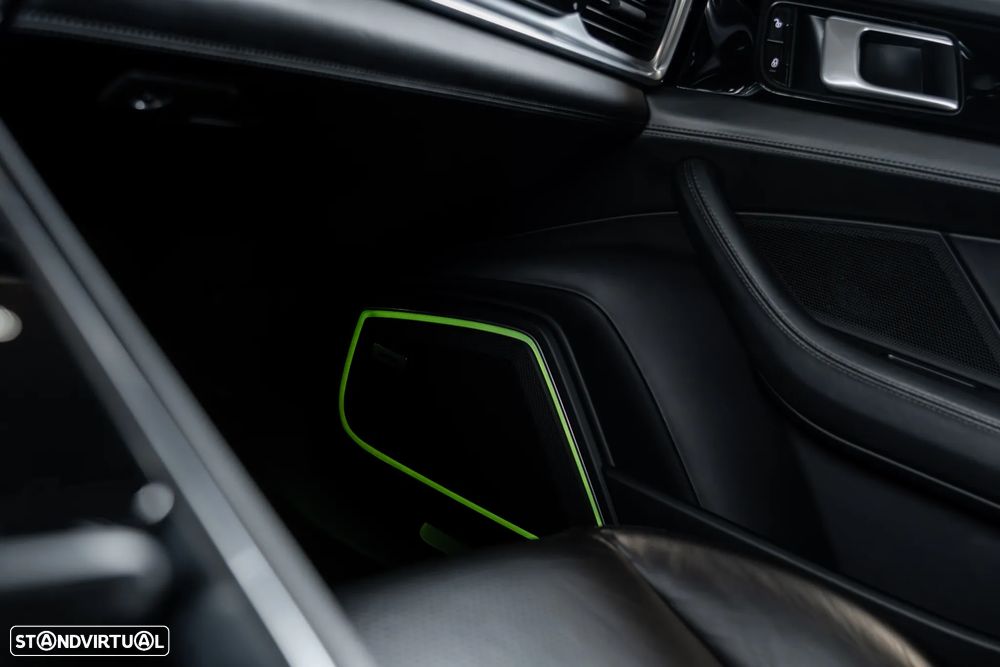 Porsche Panamera Sport Turismo - 31