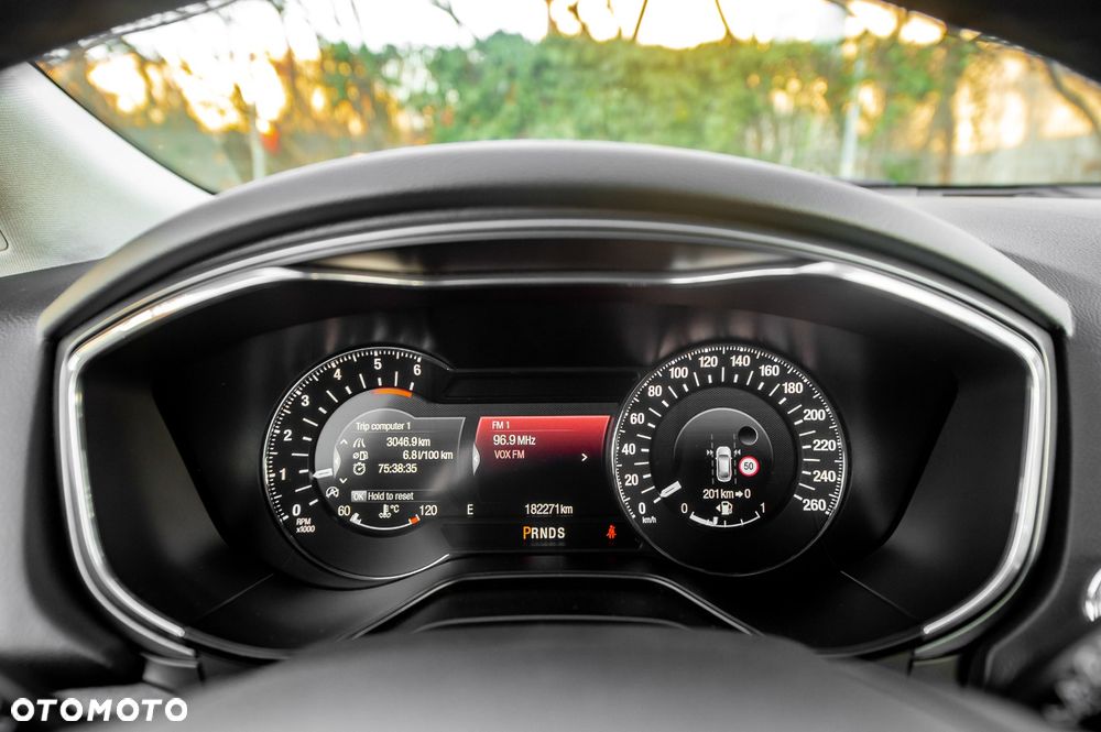 Ford Mondeo 2.0 TDCi Titanium PowerShift - 25