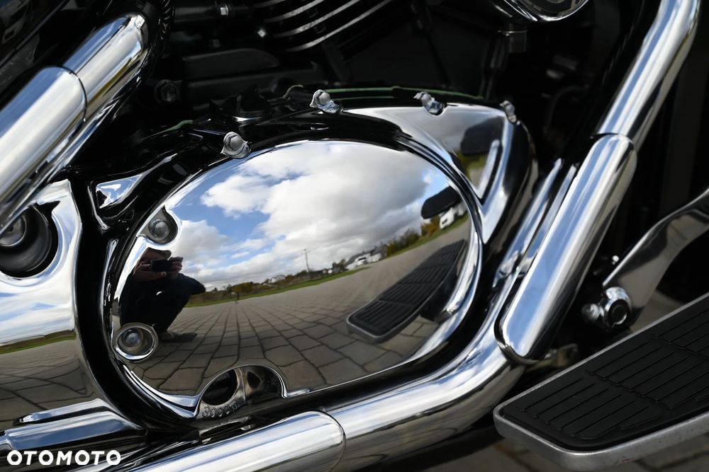 Suzuki Intruder - 31