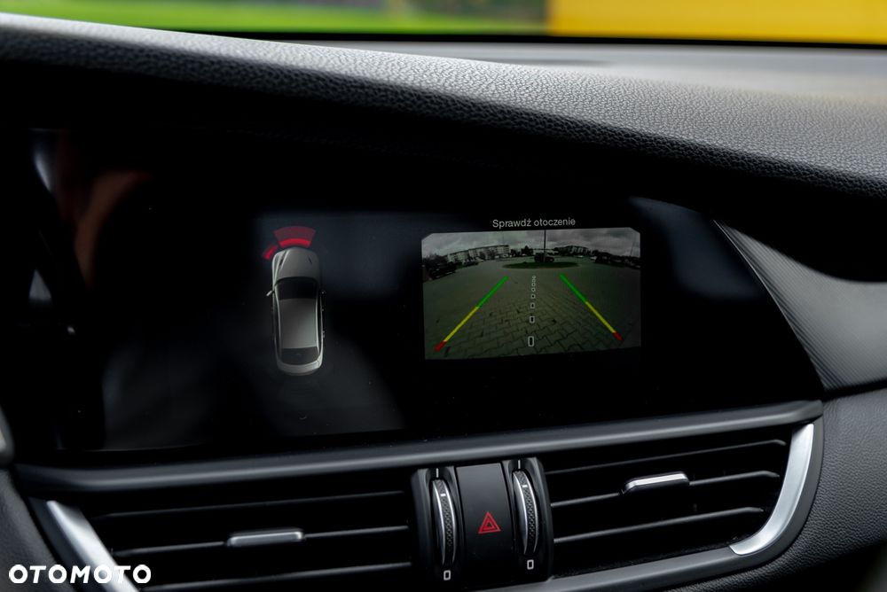 Alfa Romeo Giulia 2.0 Turbo Veloce Q4 - 32