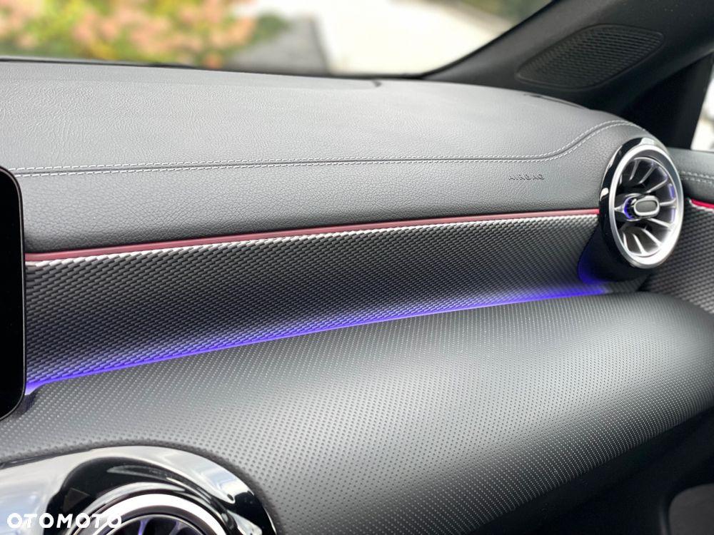 Mercedes-Benz CLA 200 d 8G-DCT Progressive - 25