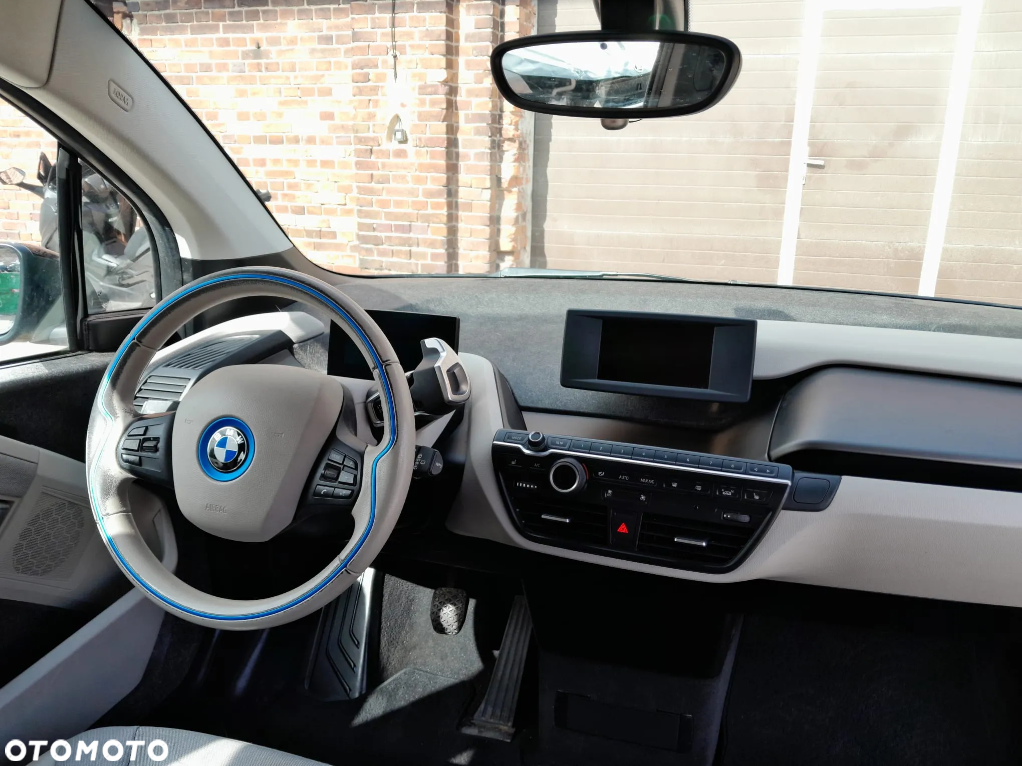 BMW i3 (Range Extender) - 16