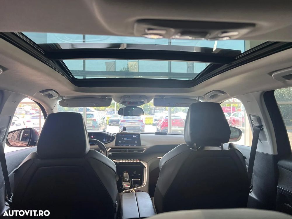 Peugeot 3008 1.6 PureTech Turbo S&S EAT8 Allure - 11