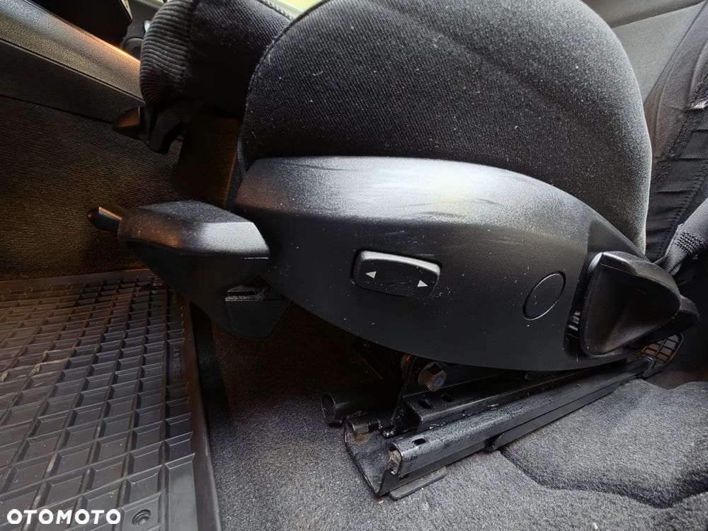 BMW Seria 1 118i - 39