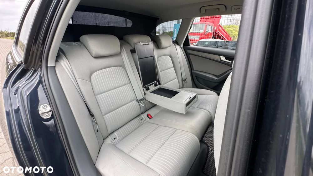 Audi A4 Avant 2.0 TDI DPF clean diesel Attraction - 32