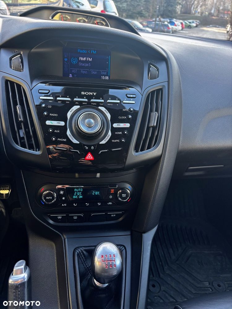 Ford Focus 2.0 EcoBoost ST mit Leder-Exclusiv-Paket - 32