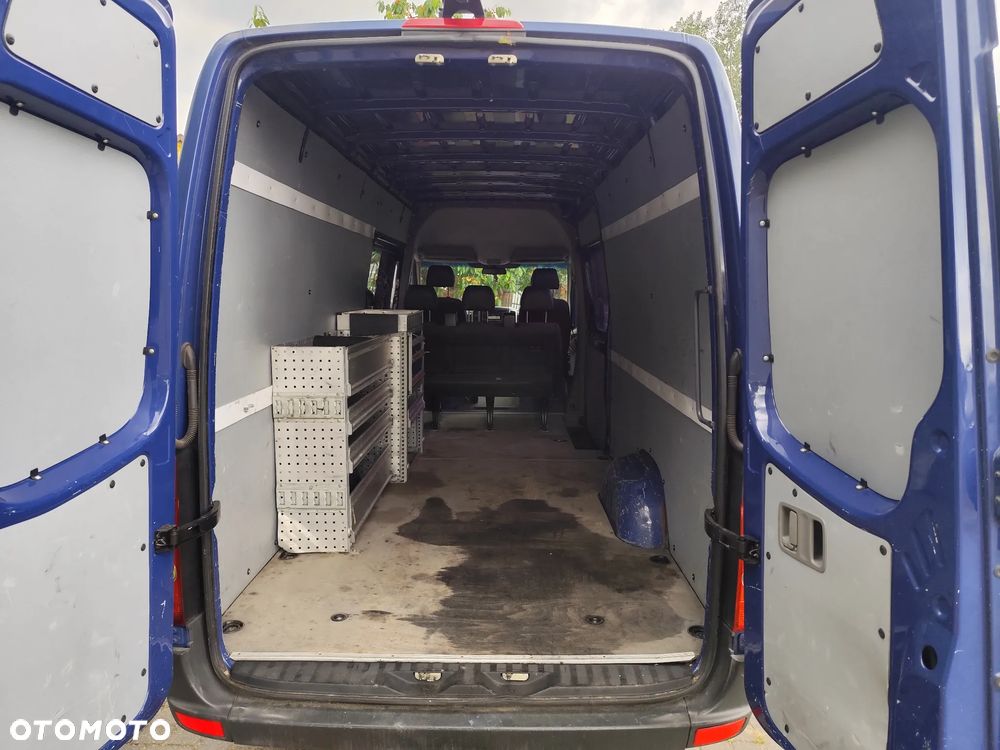 Volkswagen Crafter - 11