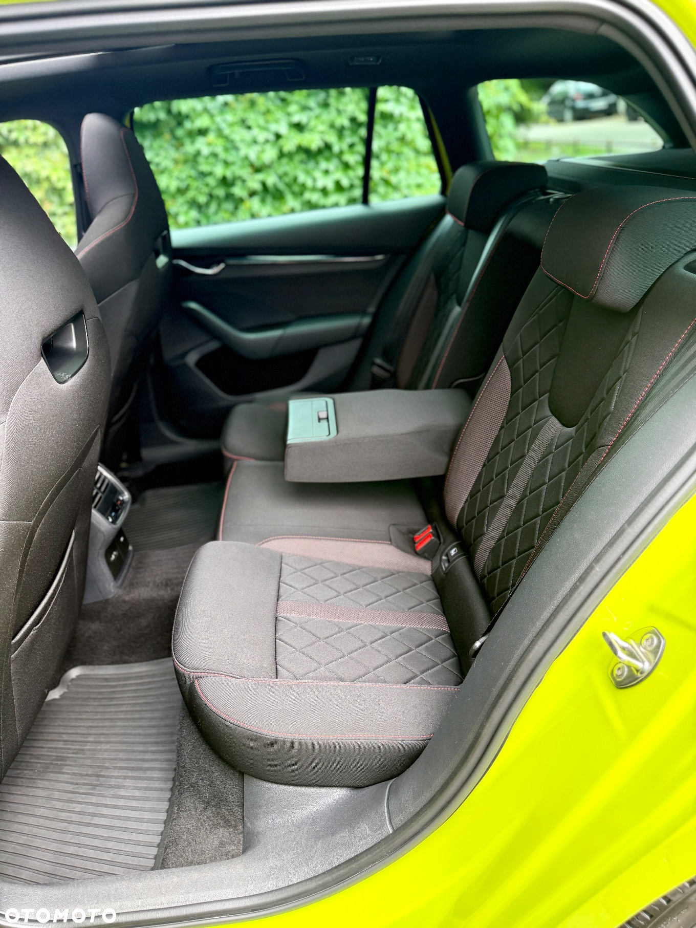 Skoda Octavia 2.0 TSI RS Challenge 245 DSG - 10