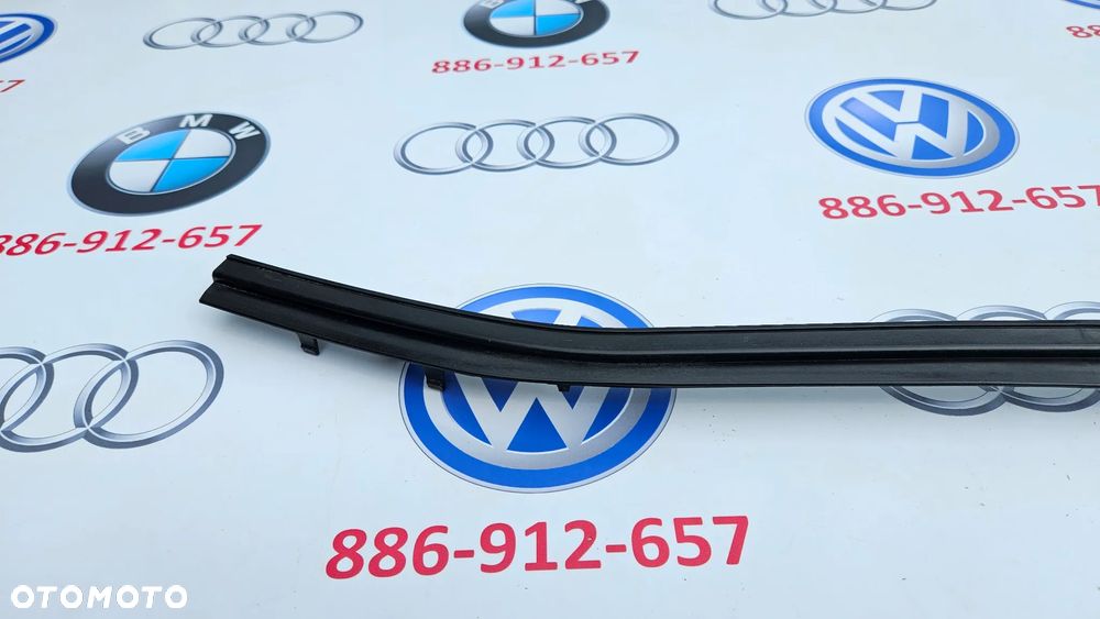 BMW 5 E60 E61 Osłona zderzaka przedniego Listwa górna zderzaka Uszczelka 7063835 - 2