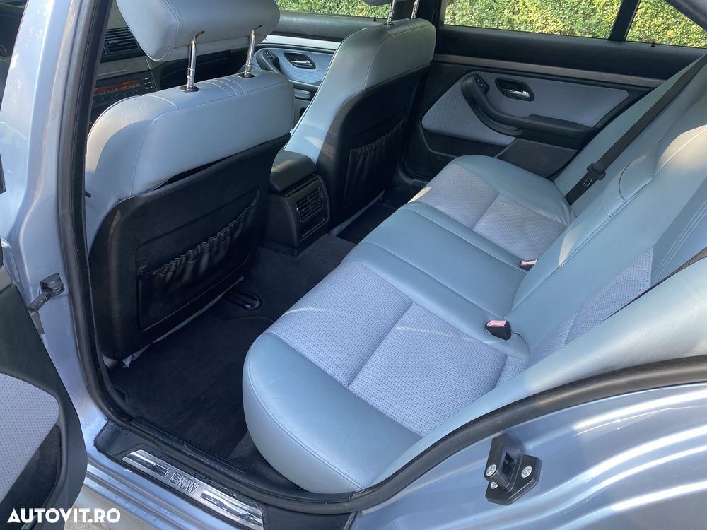 BMW Seria 5 - 10