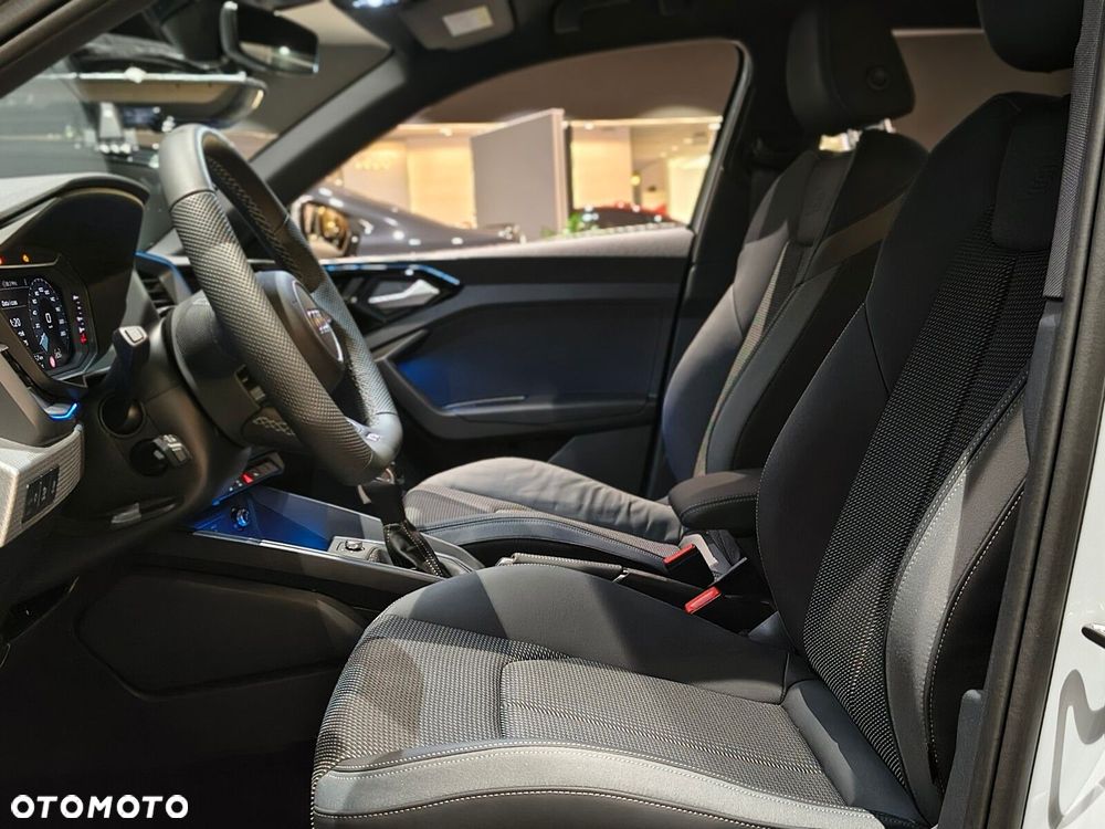 Audi A1 Sportback 30 TFSI Advanced S tronic - 11