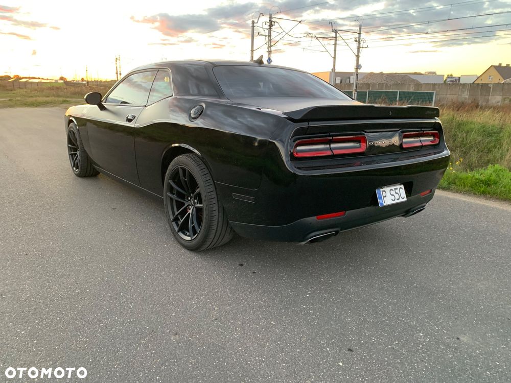 Dodge Challenger - 20