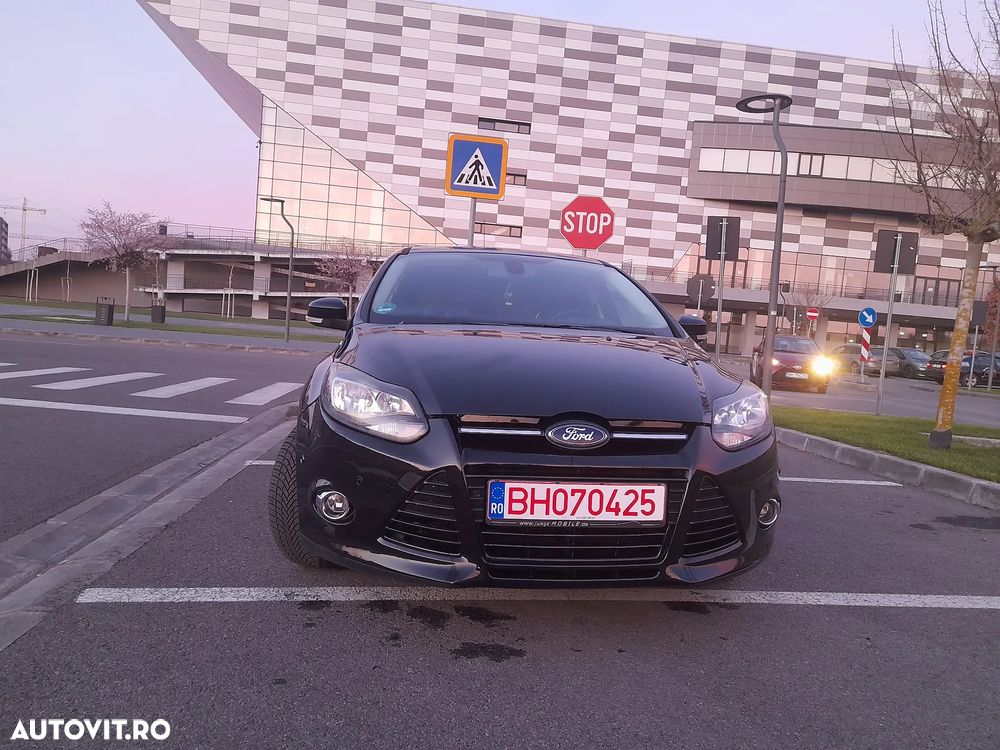 Ford Focus Turnier 1.6 TDCi ECOnetic 88g Start-Stopp-Sy Titanium - 1