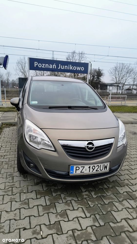 Opel Meriva - 8