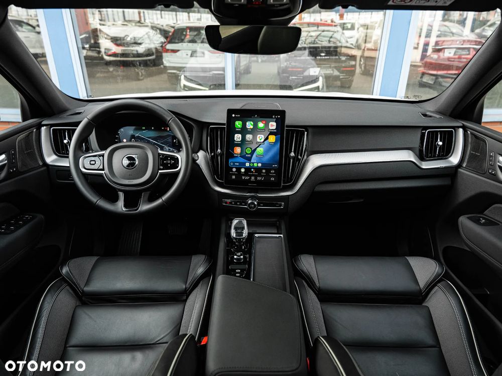 Volvo XC 60 B5 B AWD Plus Dark - 6