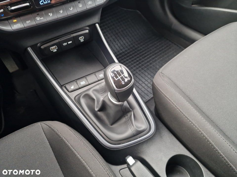 Hyundai i20 - 14