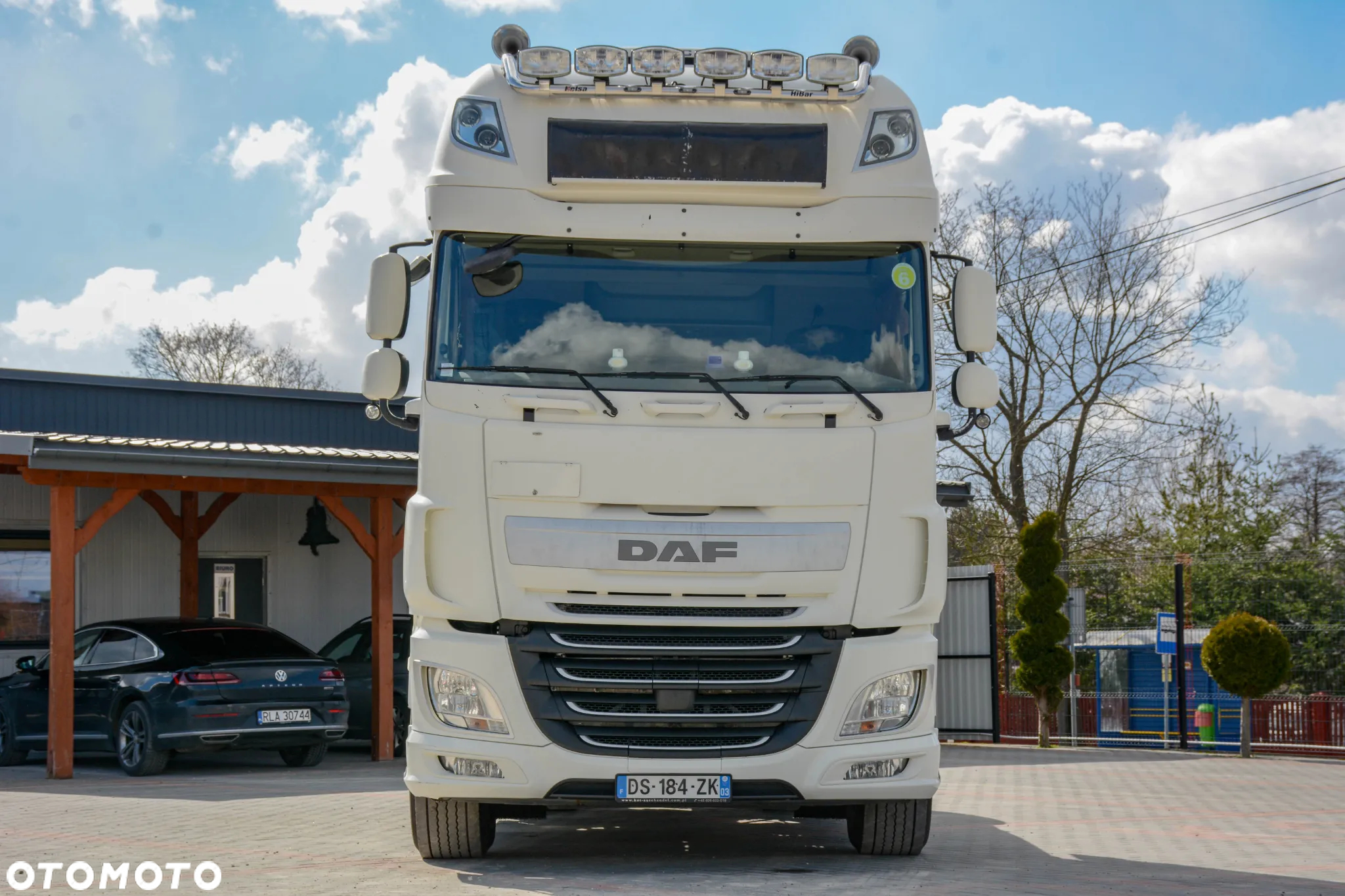 DAF XF 106.460 / 2015 / Euro 6 / Najwyższa kabina / Retarder / Klima - 2